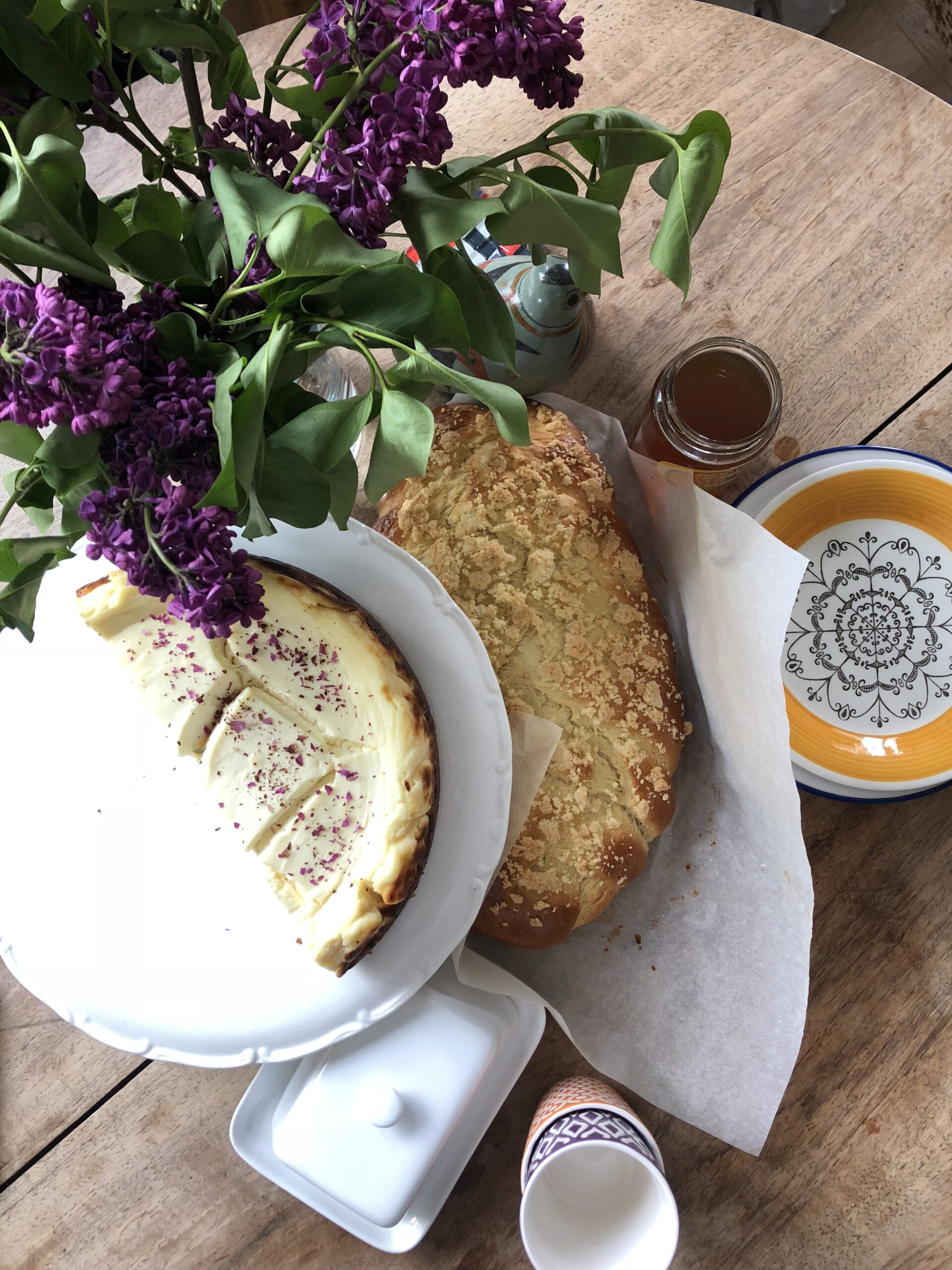 kategoria jedzenie sernik bez chałka śniadanie