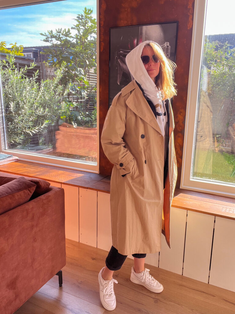 boss look unisex bluza z kapturem czarne jeansy Tiffany nike air firce one white trench zara