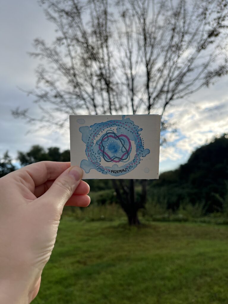 płynąca mandala karta atc handmade intencja afirmacja
